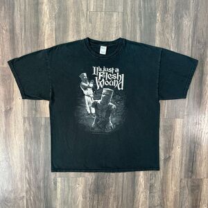 Vtg '05 Monty Python It's Merely A Flesh Wound Funny Graphic Shirt Mens Size XXL